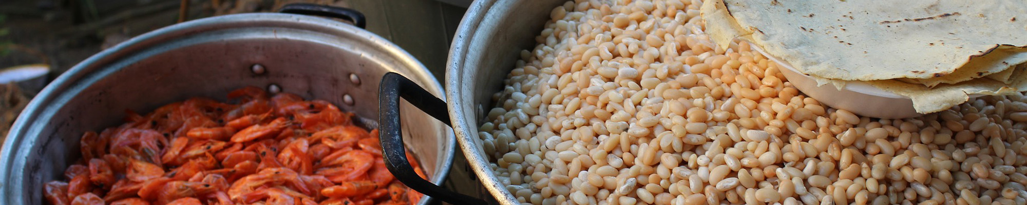 food: beans, tortilla and sea food